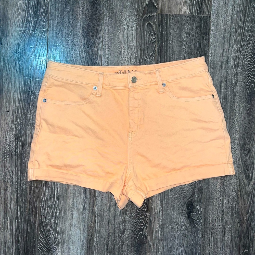 Brand New Wild Fable Women’s High Waisted Peach Denim Shorts Size 12